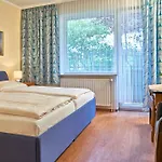 Guest house Hotel-pension Elfi 2*