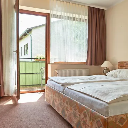 Guest house Hotel-pension Elfi 2*